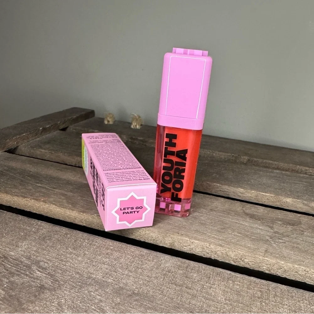 Youthforia Blush Oil in ‘Lets Go Party’ shade brand new never used
